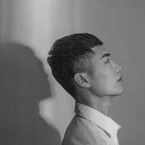 奶头被夹住扇打(H)鞭打
